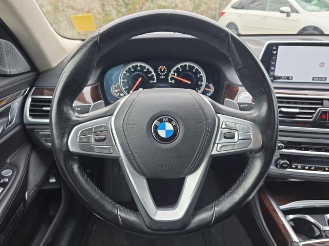 Used 2016 BMW 750i xDrive image 21
