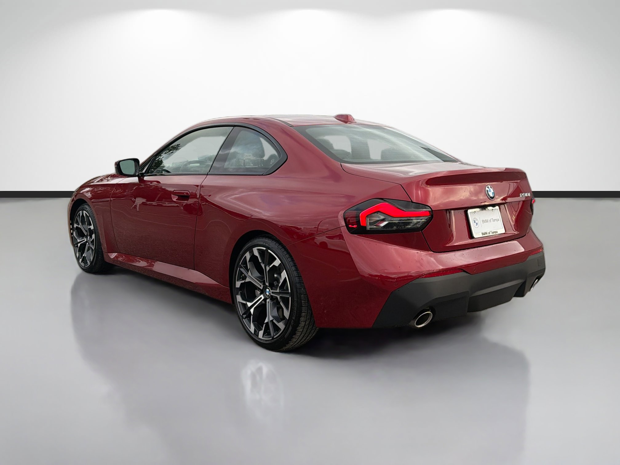 Used 2025 BMW 230i Coupe w/ M Sport Package image 5