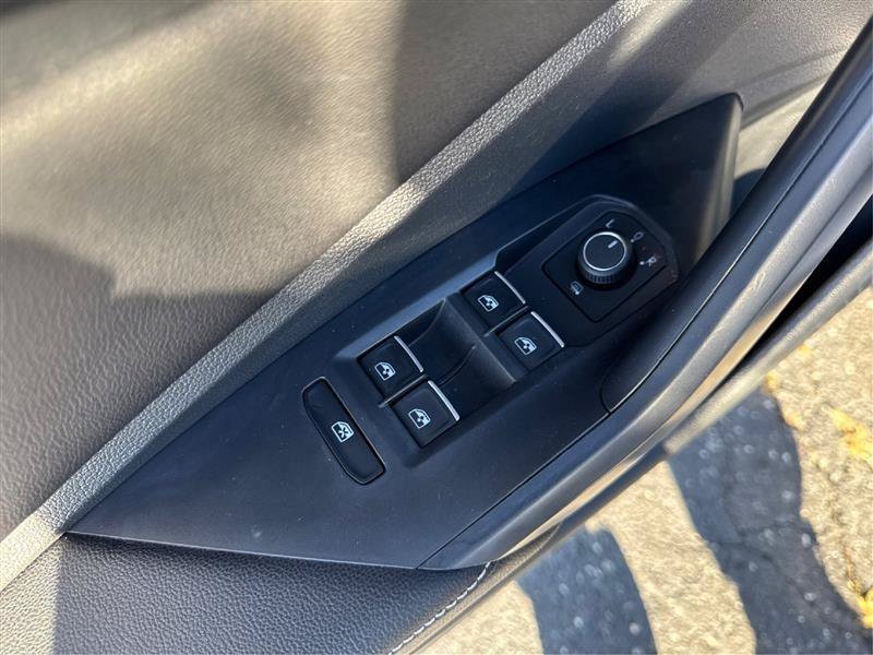 Used 2024 Volkswagen Jetta S FWD image 30