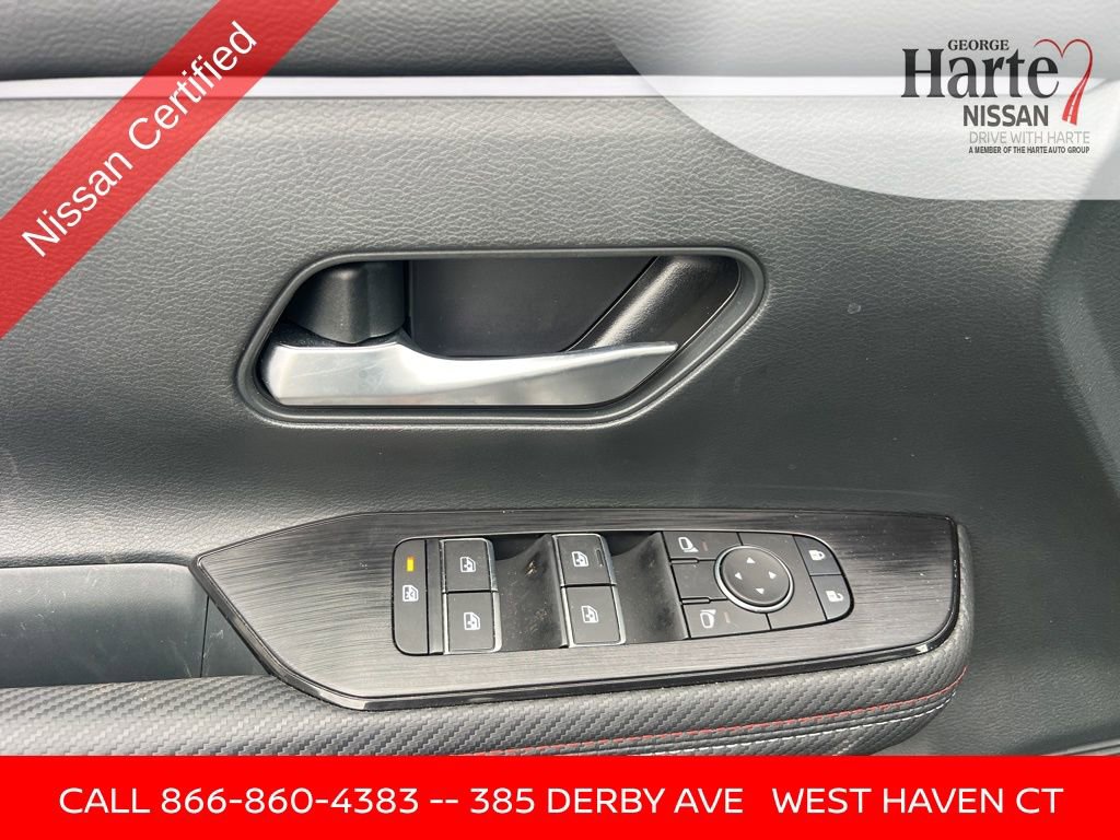 Certified 2025 Nissan Kicks SR image 18