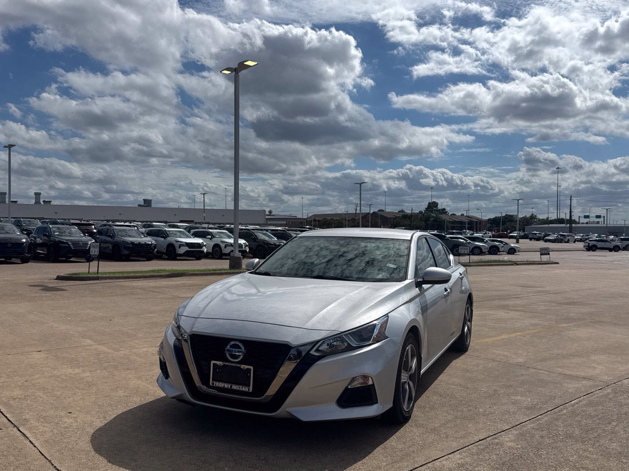 Used 2020 Nissan Altima 2.5 S w/ Driver Assist Package FWD image 8