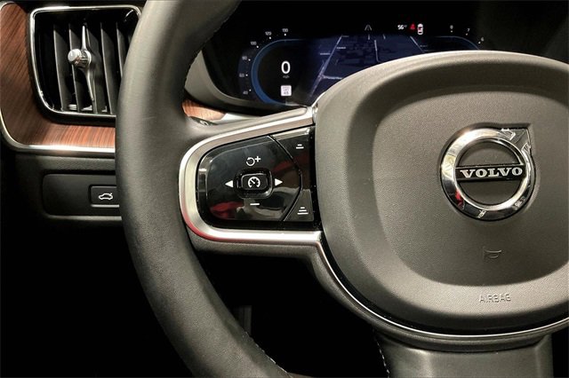 Certified 2023 Volvo XC60 B5 Plus image 19