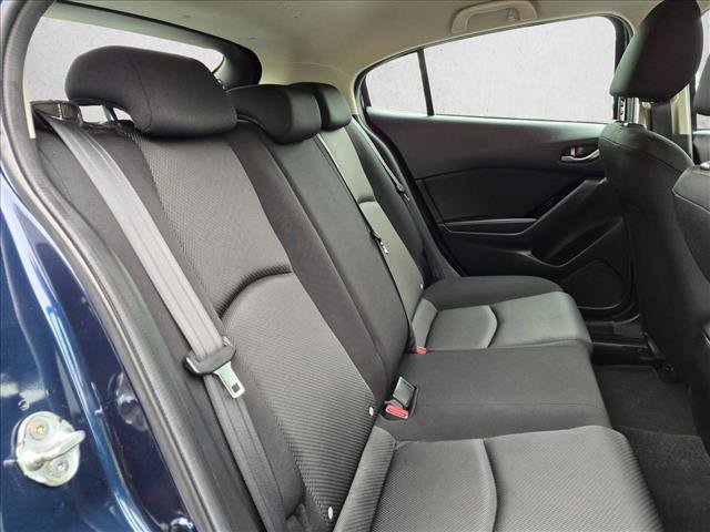 Used 2017 MAZDA MAZDA3 Sport FWD image 18