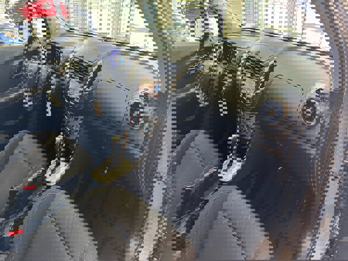 Used 2015 Chevrolet Trax LT FWD image 17