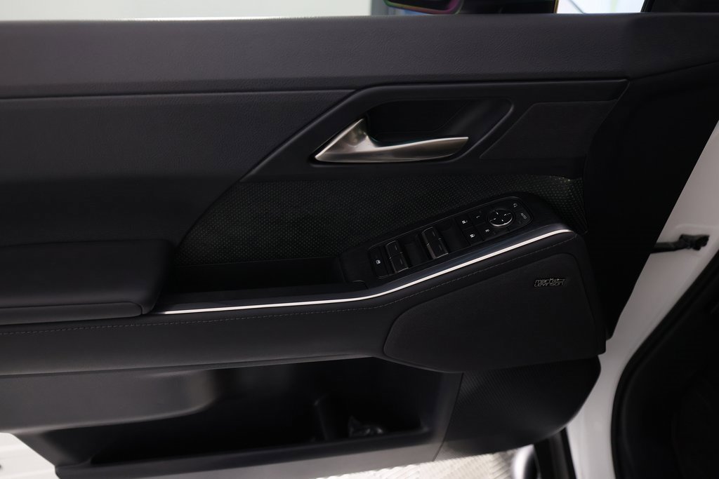 Used 2024 Lexus GX 550 image 16