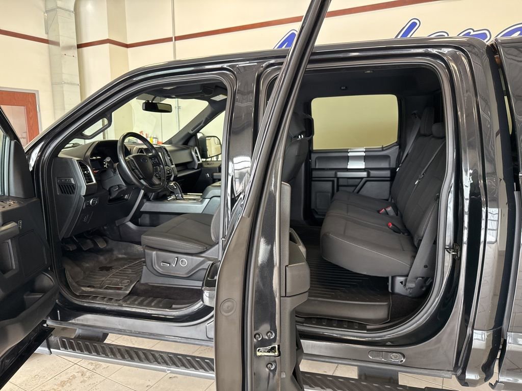 Used 2015 Ford F150 XLT w/ Equipment Group 302A Luxury image 9