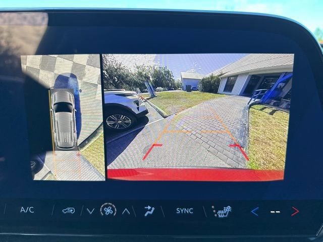 New 2026 Chevrolet Traverse LT w/ Enhanced Driving Package FWD image 32