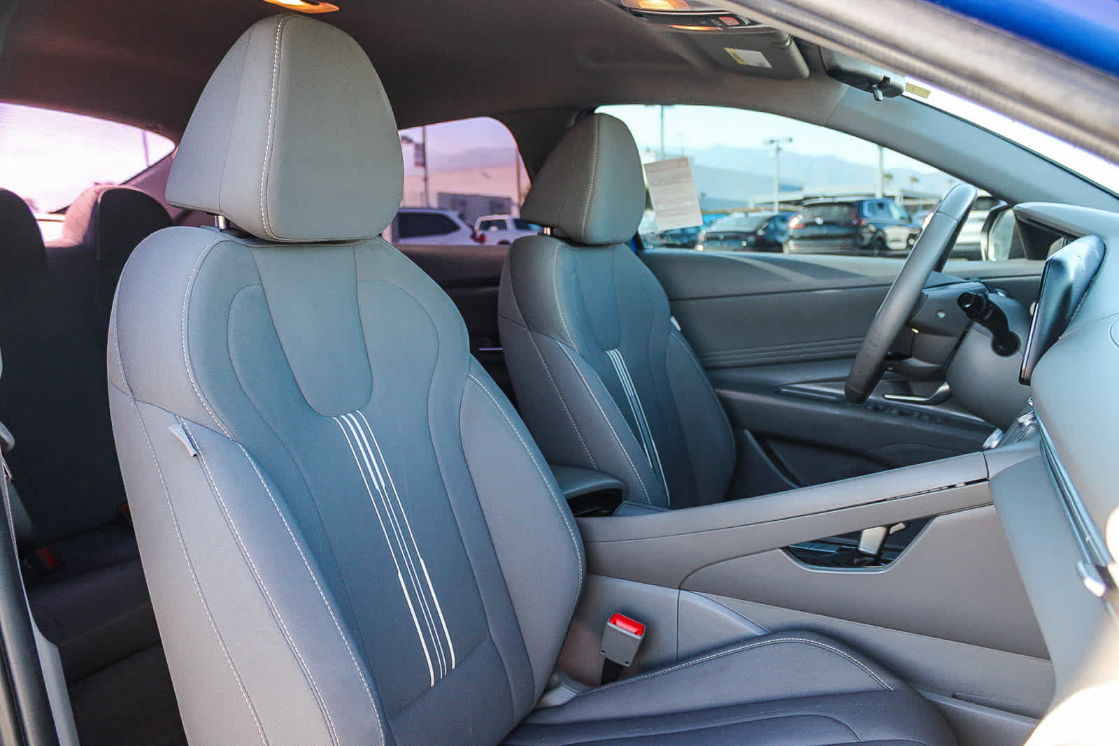 Used 2023 Hyundai Elantra SEL w/ Convenience Package FWD image 15