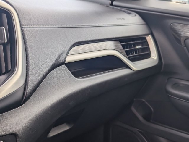 Used 2022 GMC Terrain SLT w/ Tech Package FWD image 29