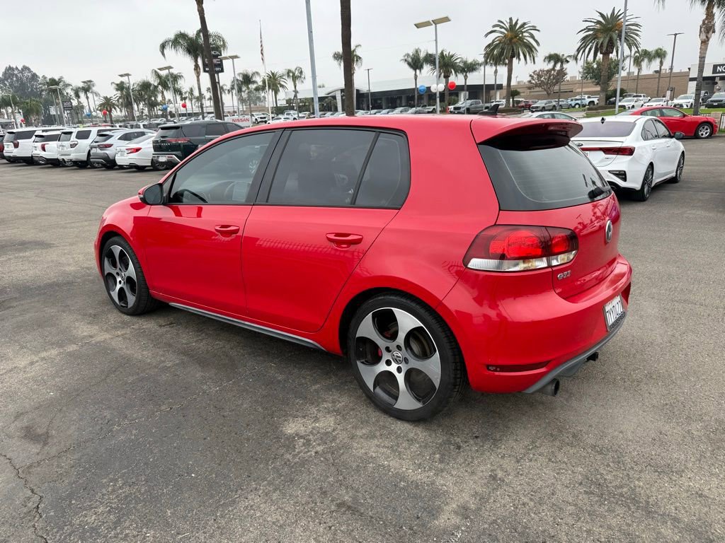 Used 2011 Volkswagen Golf 4-Door image 4