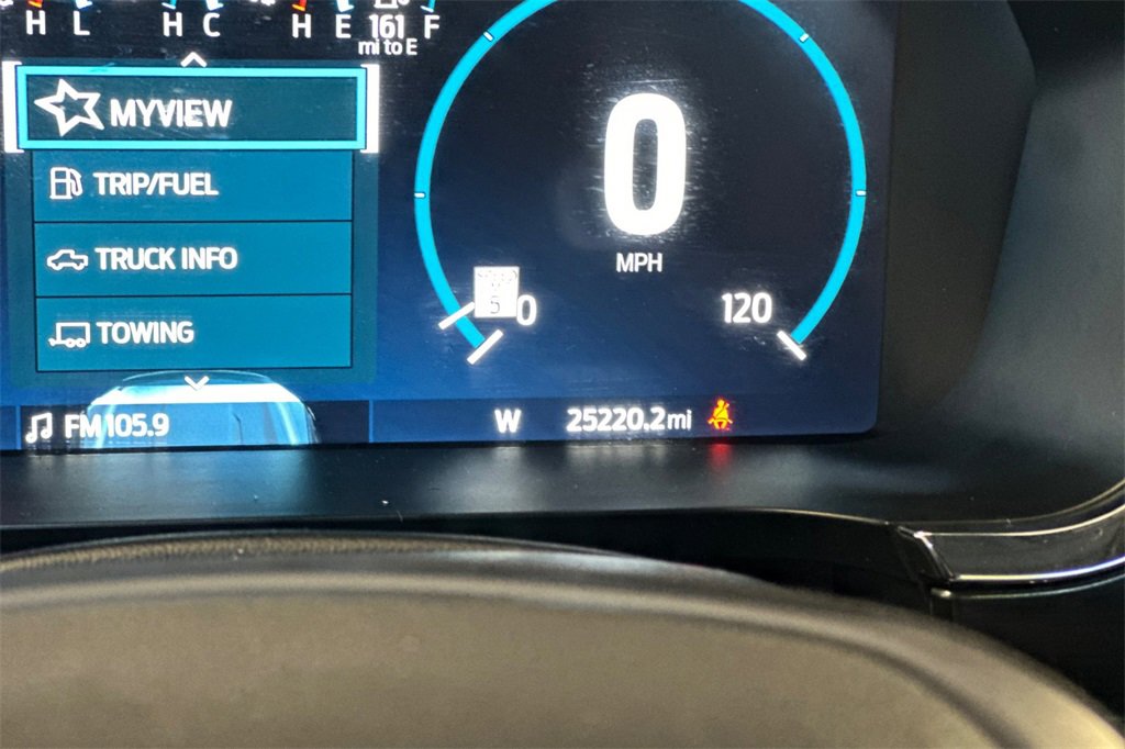 Used 2023 Ford F150 Lariat w/ Trailer Tow Package image 28