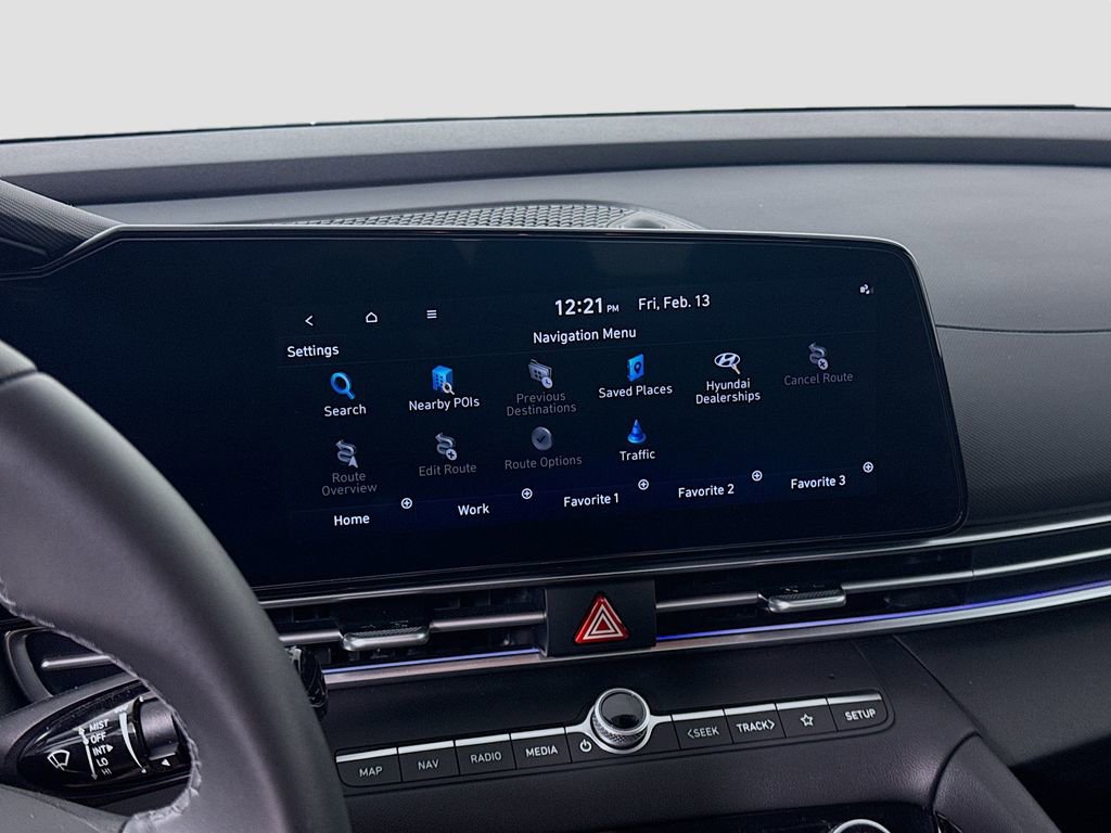 Certified 2025 Hyundai Elantra Limited image 13