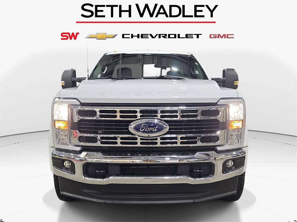 Used 2024 Ford F450 XLT w/ 360-Degree Camera Package image 2