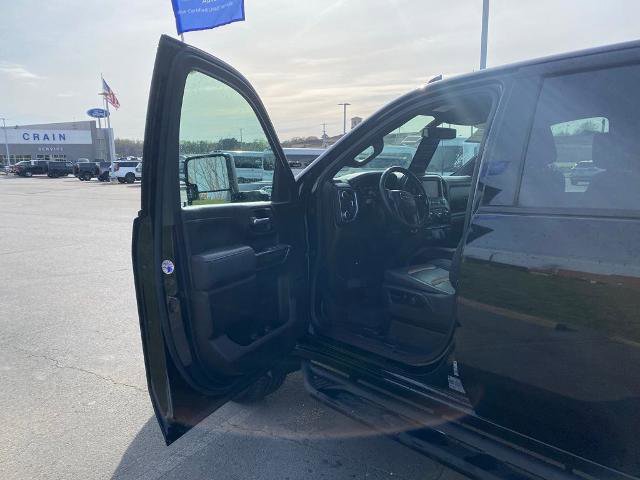 Used 2022 GMC Sierra 2500 AT4 w/ Gooseneck/5TH Wheel Package image 9