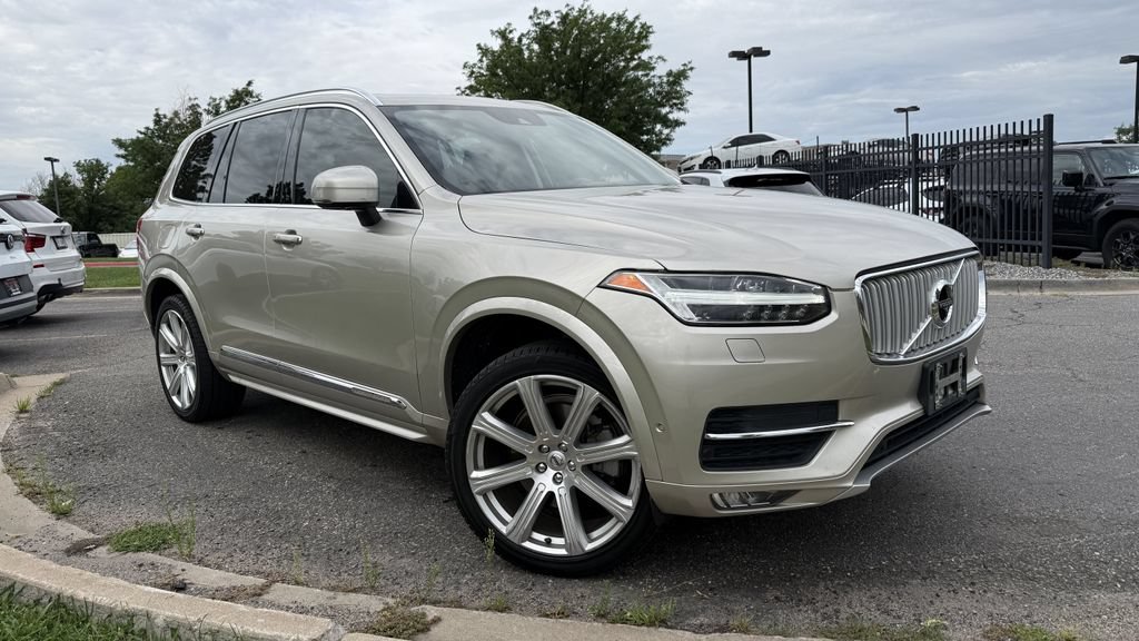 Used 2016 Volvo XC90 T6 Inscription w/ Vision Package AWD/4WD image 1