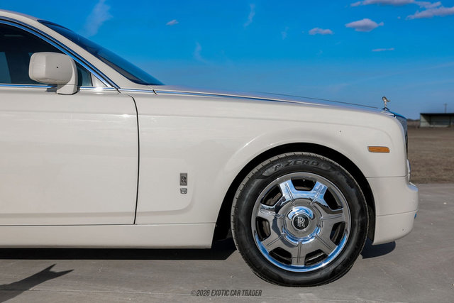 Used 2012 Rolls-Royce Phantom Sedan RWD image 11