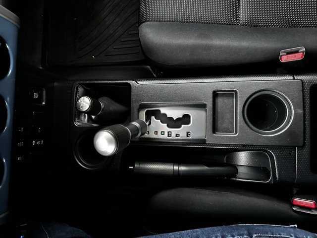 Used 2013 Toyota FJ Cruiser 4WD image 21