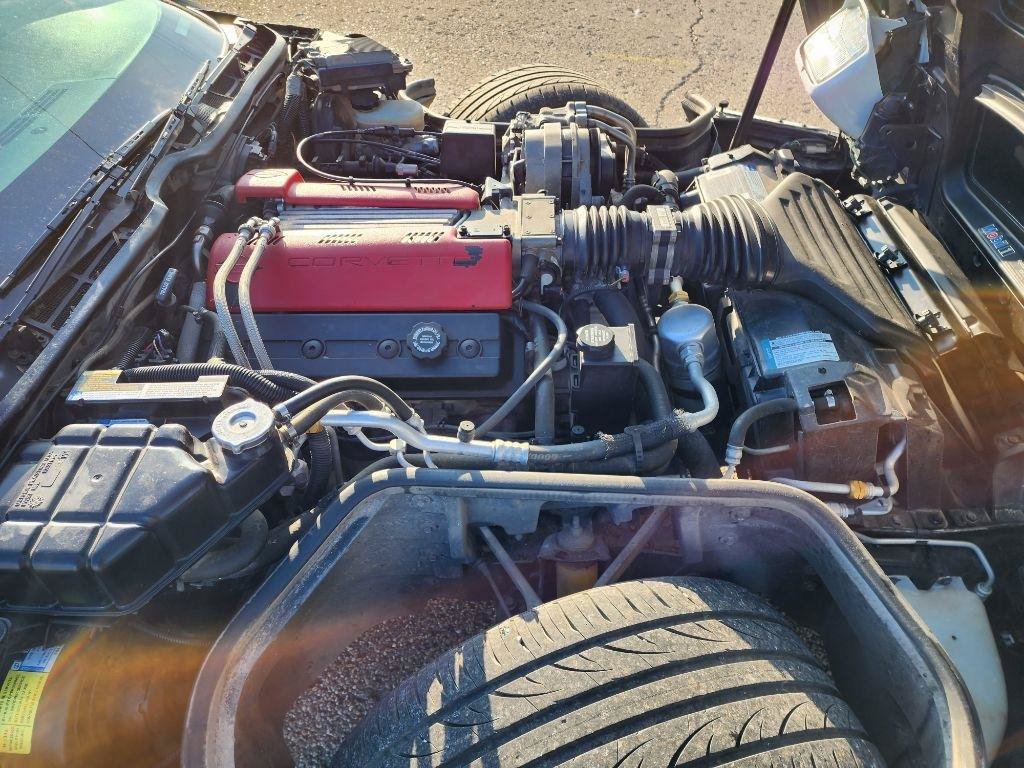 Used 1994 Chevrolet Corvette Coupe RWD image 15