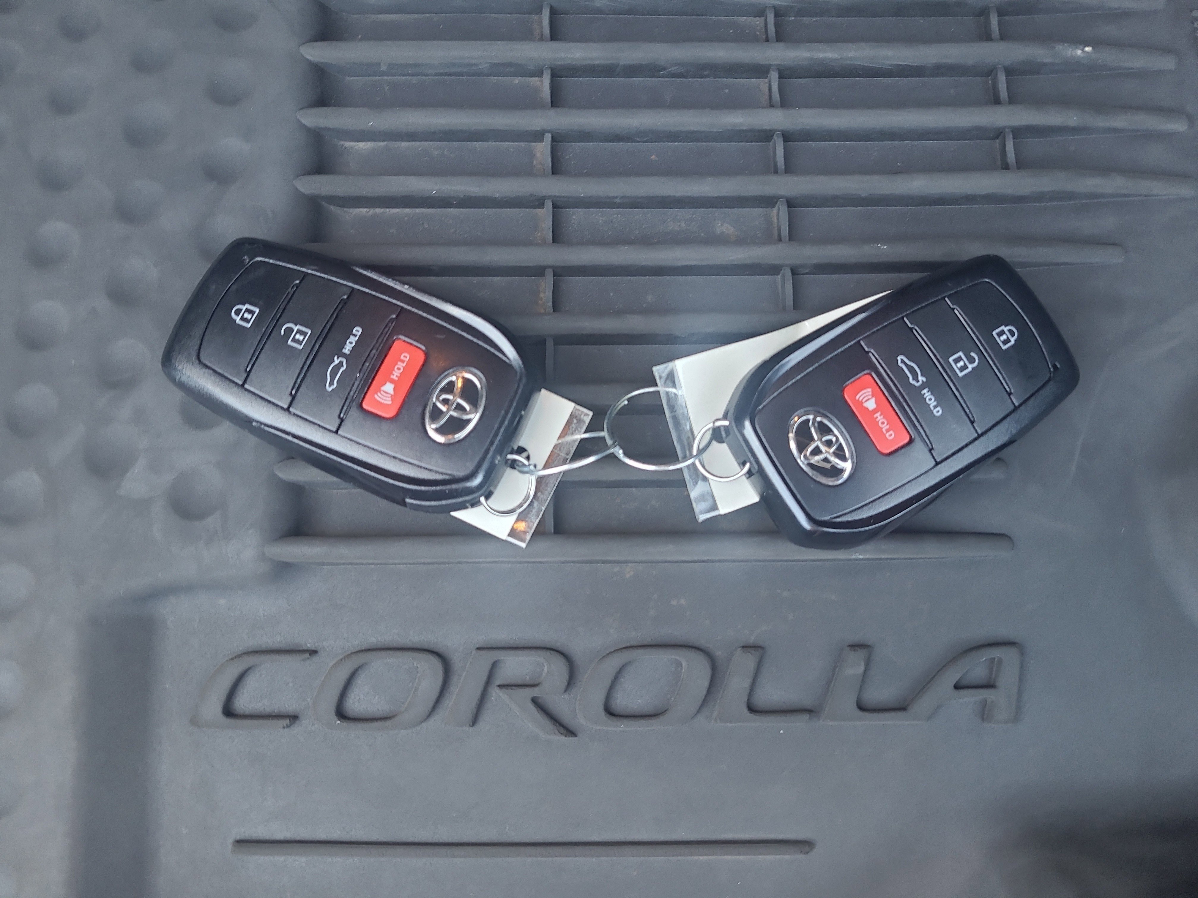 Certified 2025 Toyota Corolla SE w/ SE Premium Package FWD image 31