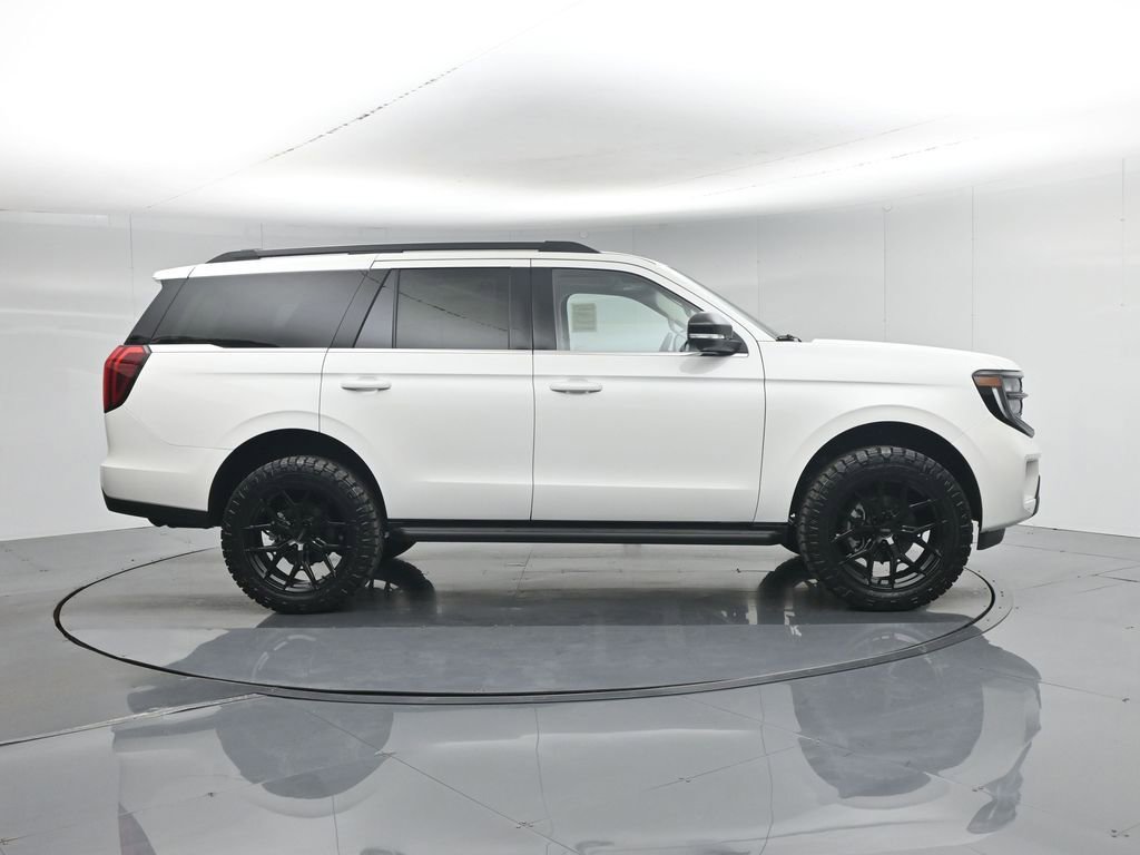 New 2026 Ford Expedition Active image 14