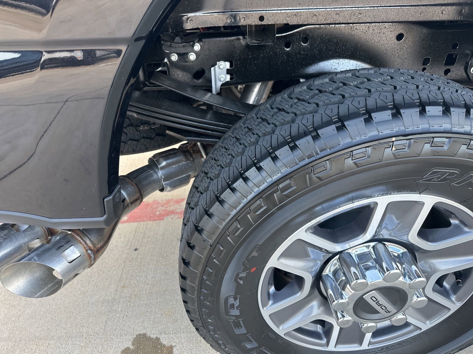 New 2025 Ford F350 Lariat w/ FX4 Off-Road Package image 39