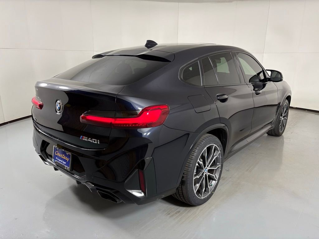 Used 2023 BMW X4 M40i w/ Premium Package image 8