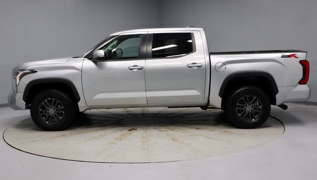 Used 2024 Toyota Tundra SR5 w/ SR5 Convenience Package AWD/4WD image 8