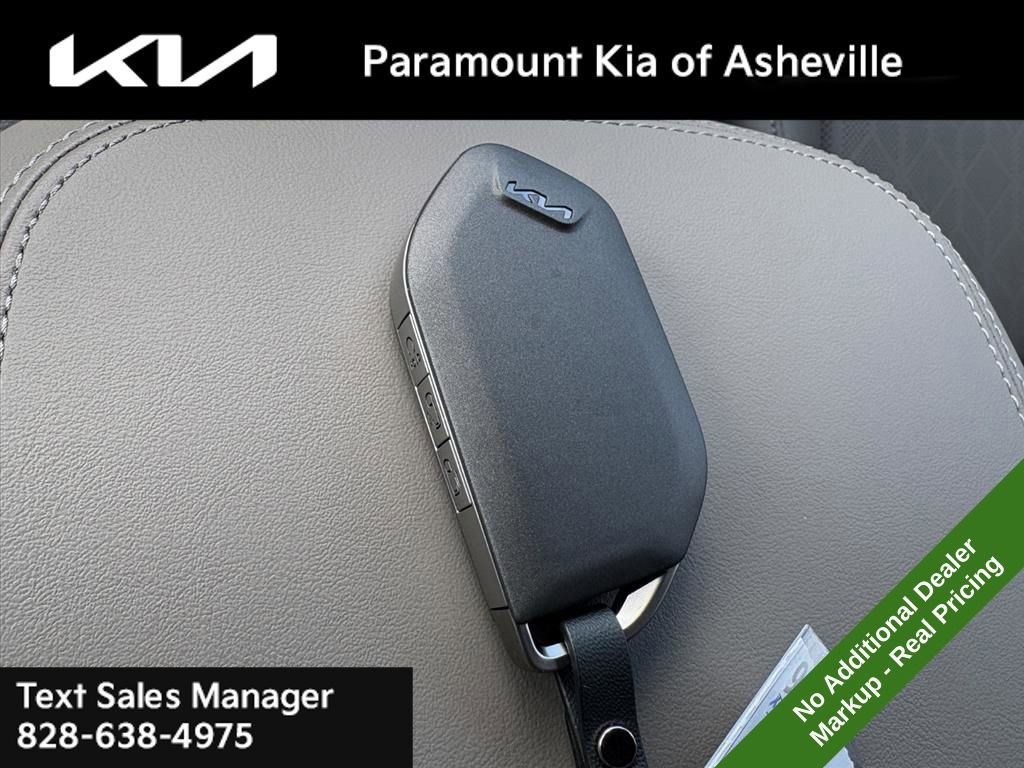 New 2026 Kia Carnival EX FWD image 27