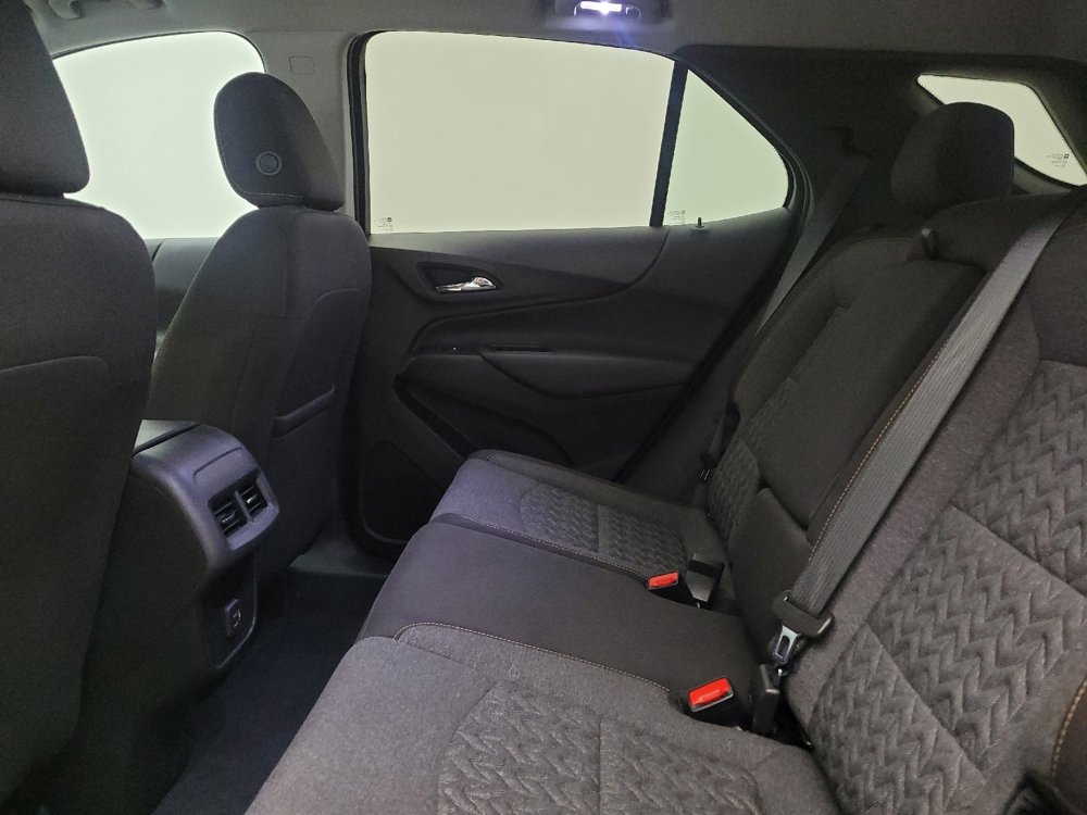 Used 2023 Chevrolet Equinox LT w/ Driver Convenience Package image 18