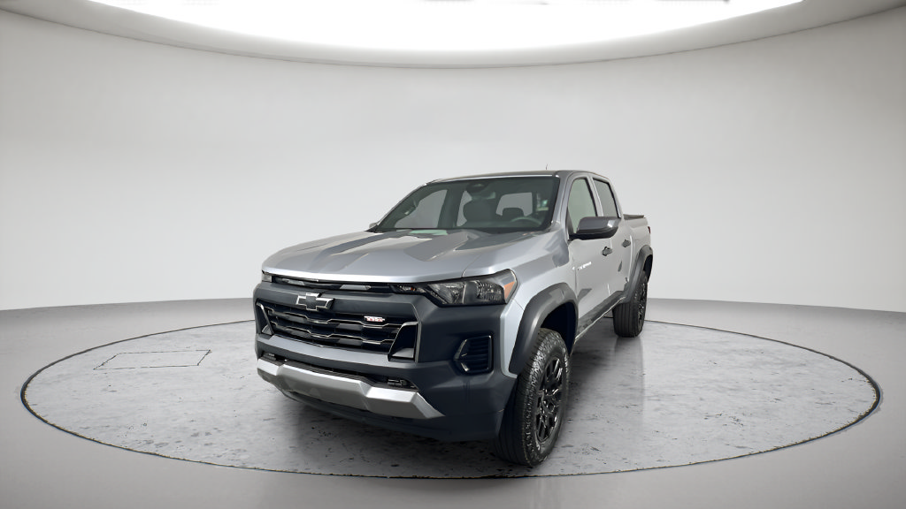 Used 2025 Chevrolet Colorado Trail Boss AWD/4WD image 1