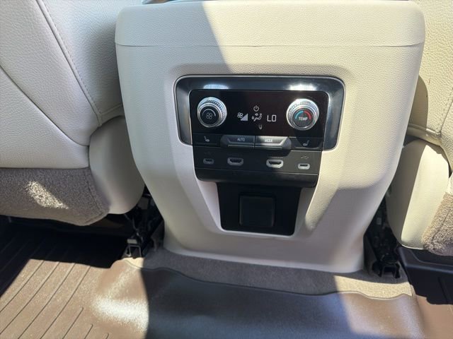 Used 2021 GMC Yukon XL Denali AWD/4WD image 20