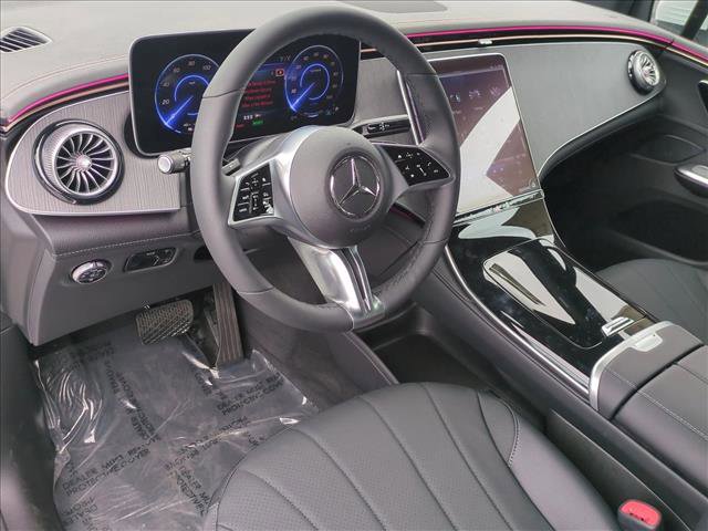 New 2026 Mercedes-Benz EQE 320+ SUV image 3