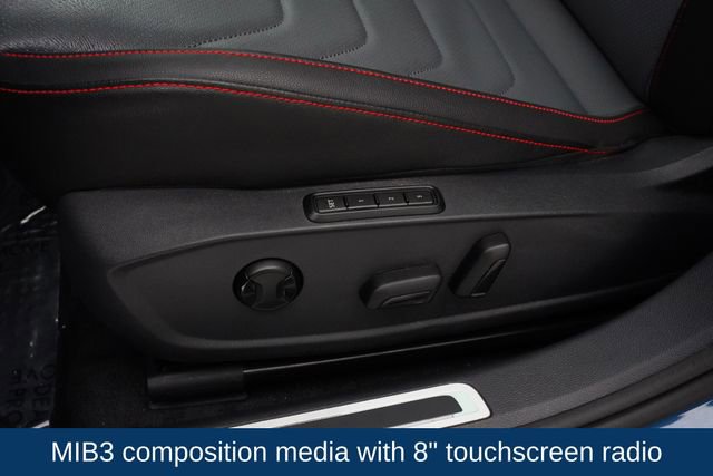 Used 2025 Volkswagen Jetta GLI Autobahn FWD image 8