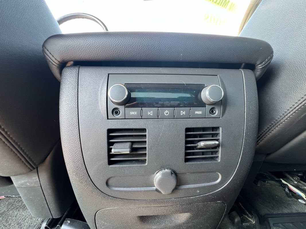 Used 2008 Chevrolet Avalanche LTZ w/ LTZ Preferred Equipment Group AWD/4WD image 20