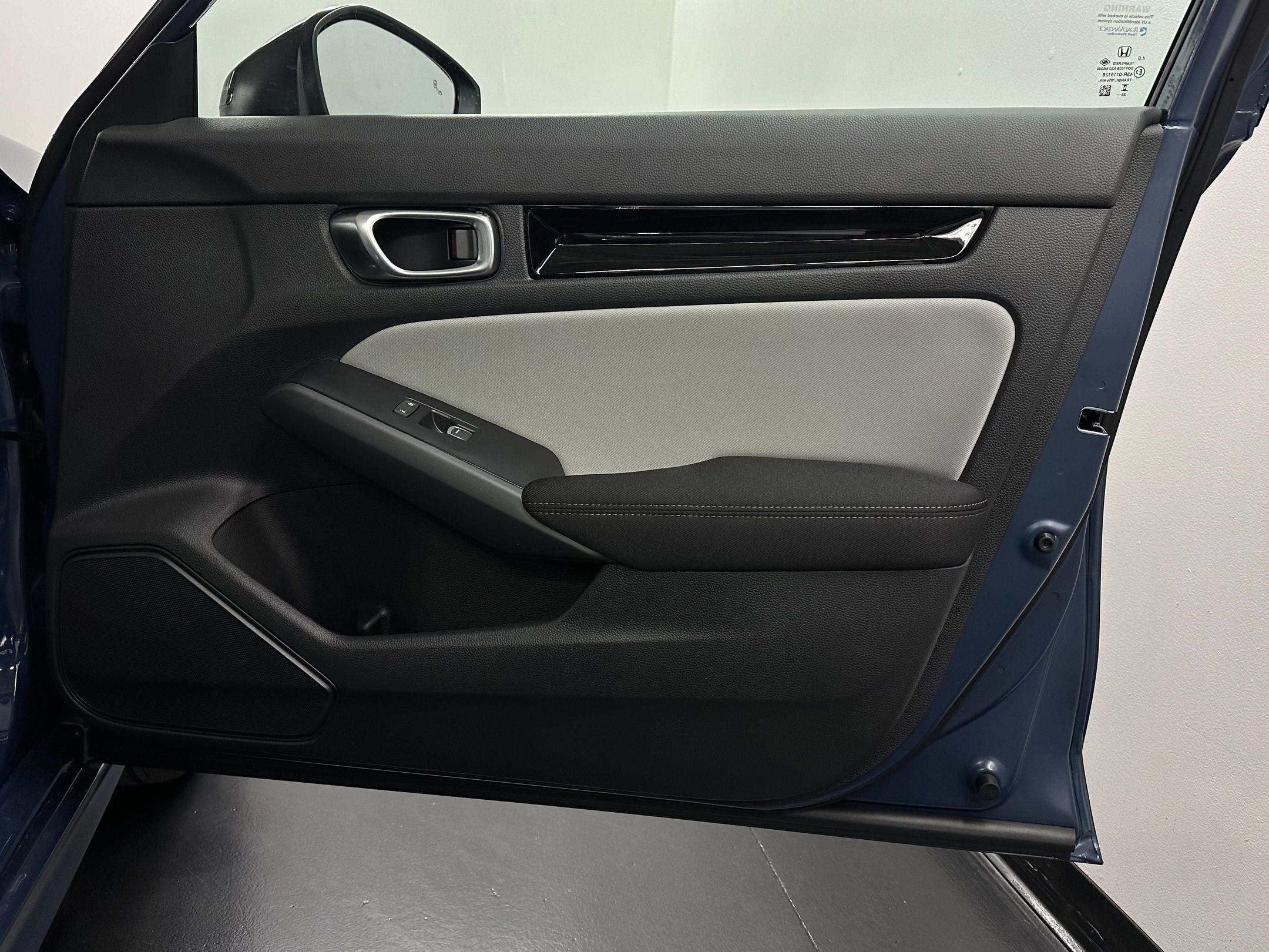 New 2026 Honda Civic FWD Hybrid Sedan image 32