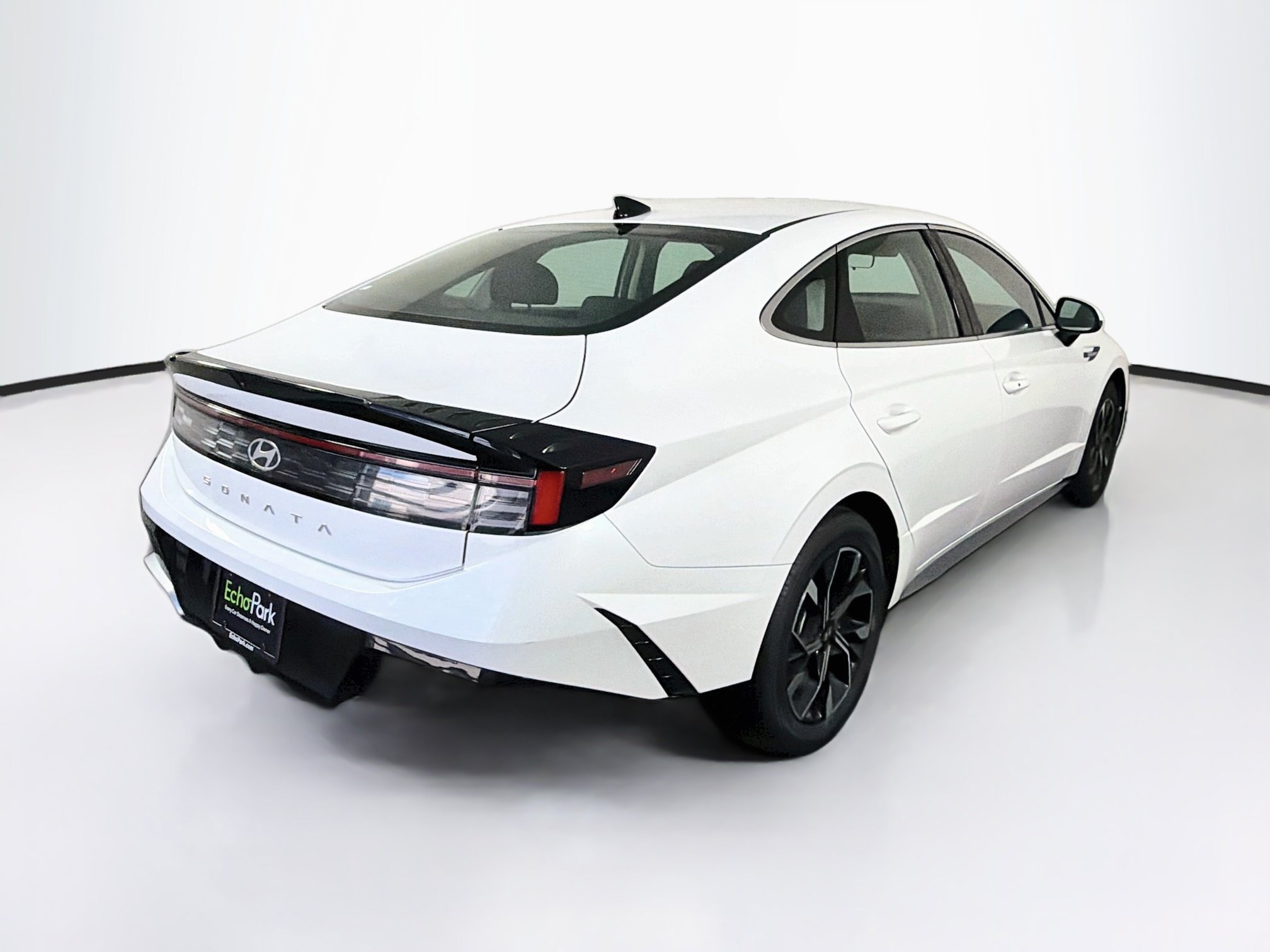 Used 2025 Hyundai Sonata SEL FWD image 9