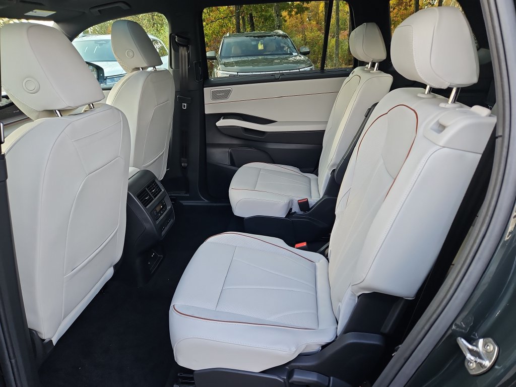 New 2027 Volkswagen Atlas SEL Premium R-Line AWD/4WD image 24