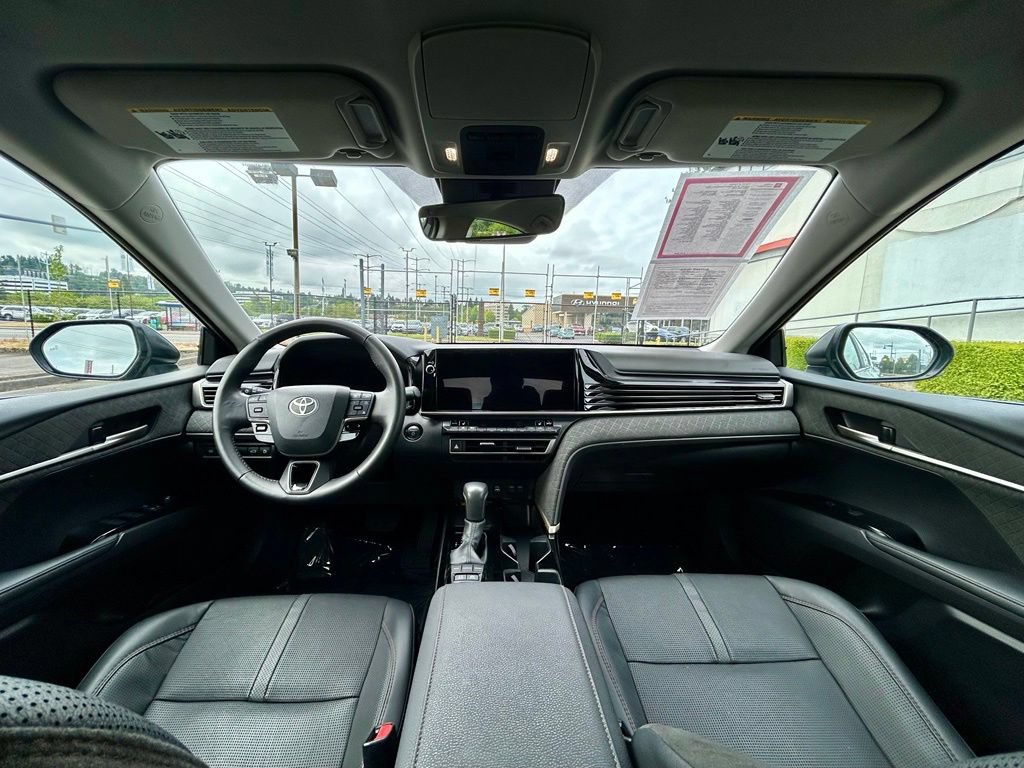 Used 2025 Toyota Camry XLE FWD image 18