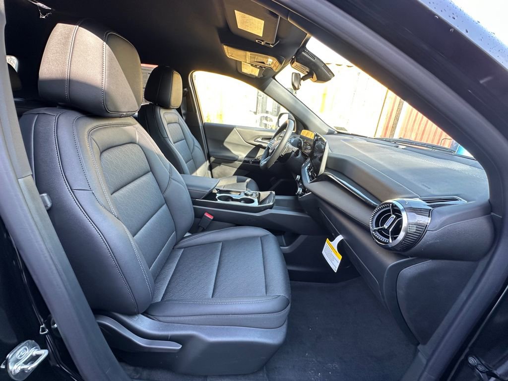 New 2026 Chevrolet Equinox LT w/ Convenience Package II image 25