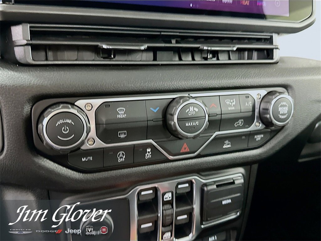 New 2026 Jeep Gladiator Sport image 30