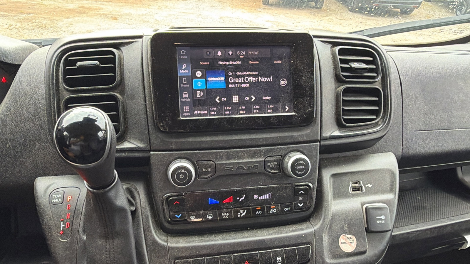 Used 2024 RAM ProMaster 2500 w/ Convenience Group FWD image 28