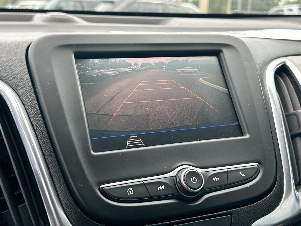 Used 2021 Chevrolet Equinox LS FWD image 13