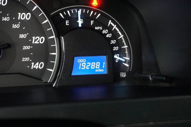 Used 2013 Toyota Camry LE image 17