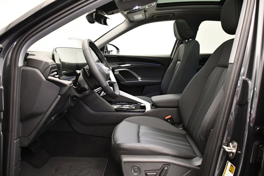 Certified 2025 Audi Q5 Premium w/ Convenience Package AWD/4WD image 36