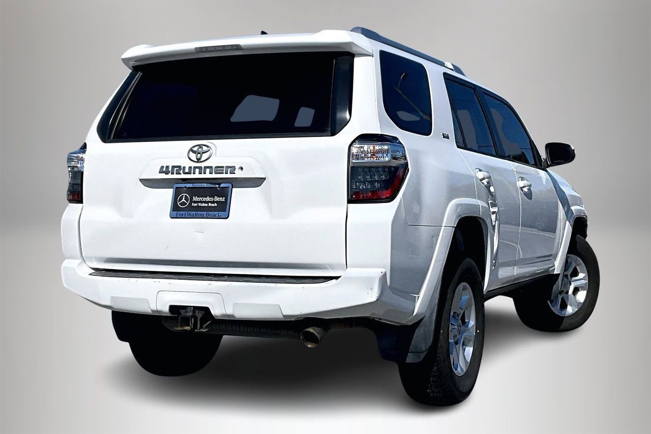 Used 2018 Toyota 4Runner SR5 image 5