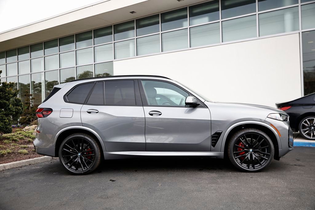 New 2026 BMW X5 xDrive40i w/ M Sport Package image 4