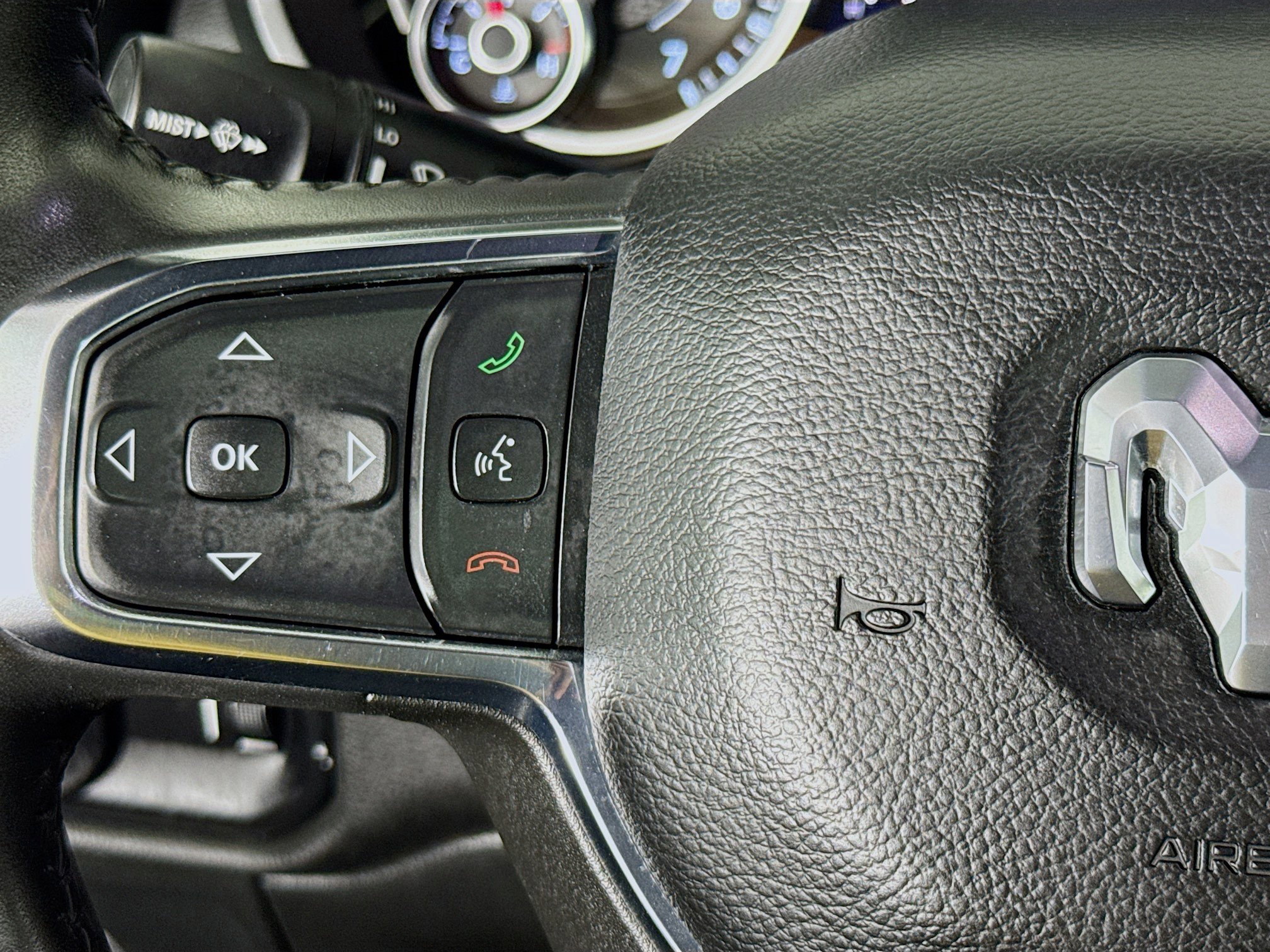 Used 2024 RAM 1500 Laramie RWD image 13