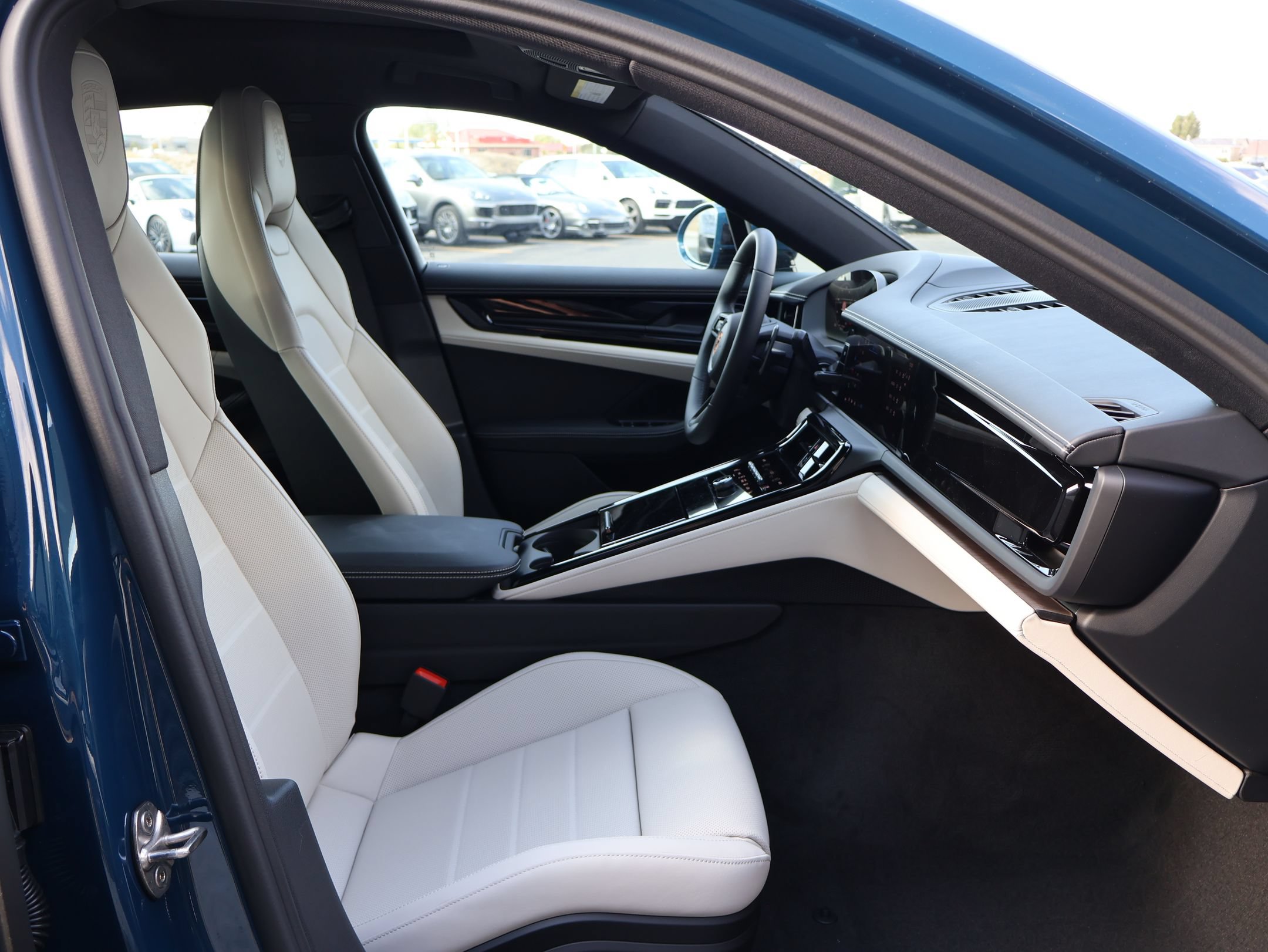 New 2026 Porsche Panamera 4 AWD/4WD image 29