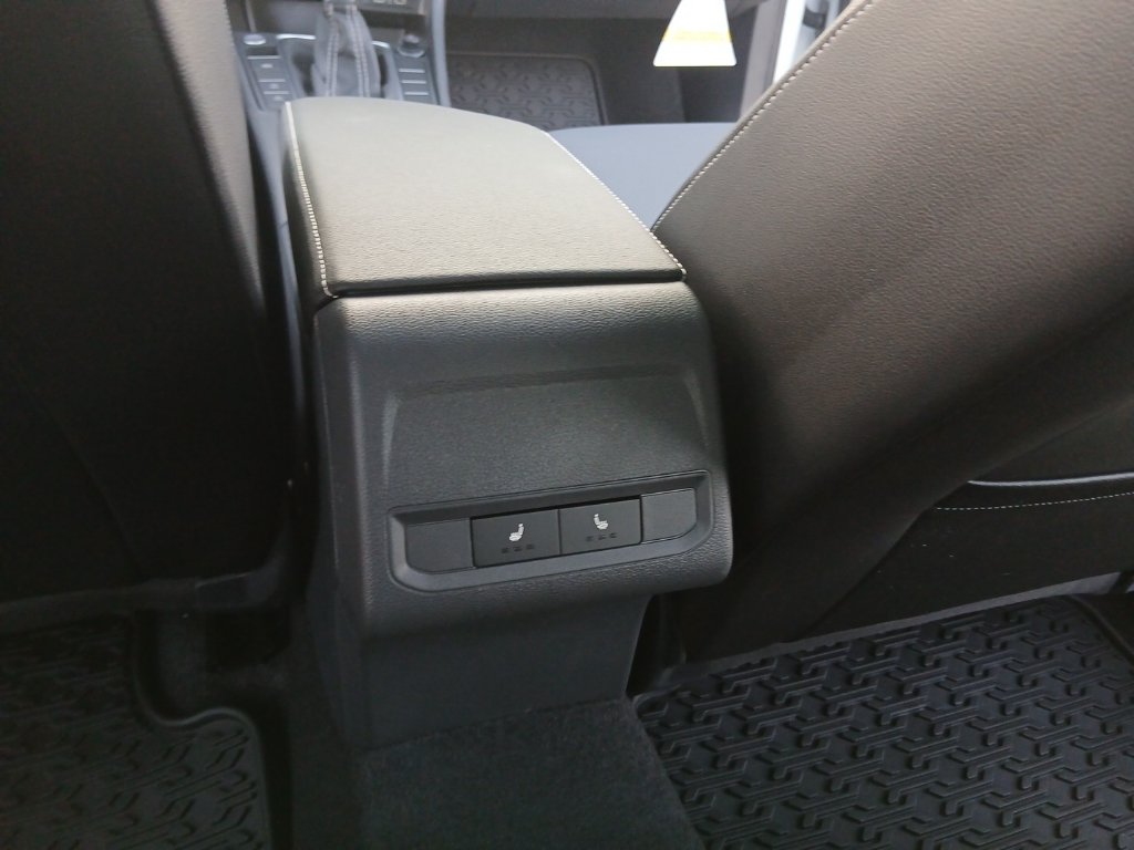 New 2027 Volkswagen Jetta SEL FWD image 21