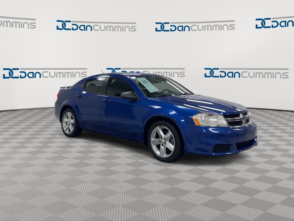 Used 2013 Dodge Avenger SE image 2